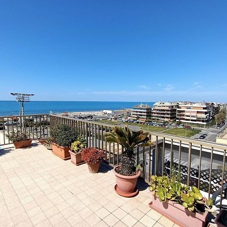 לידו די אוסטיה Casa Paradiso מראה חיצוני תמונה